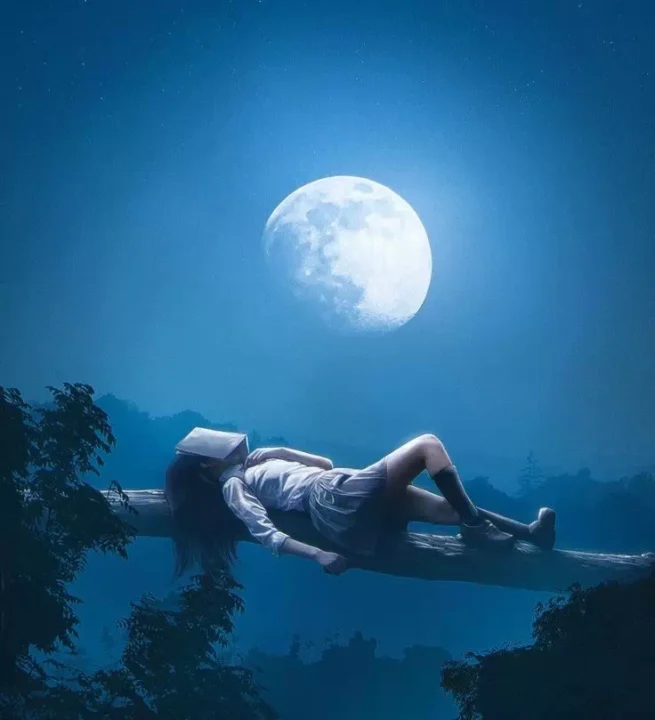 Latest Girls Alone DP for Instagram