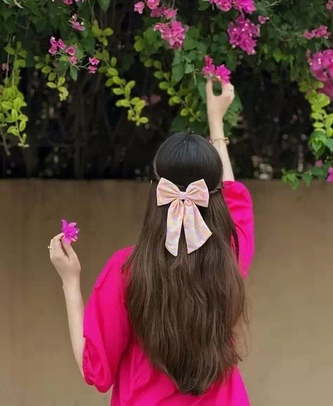 simple alone girl dp for profile picture